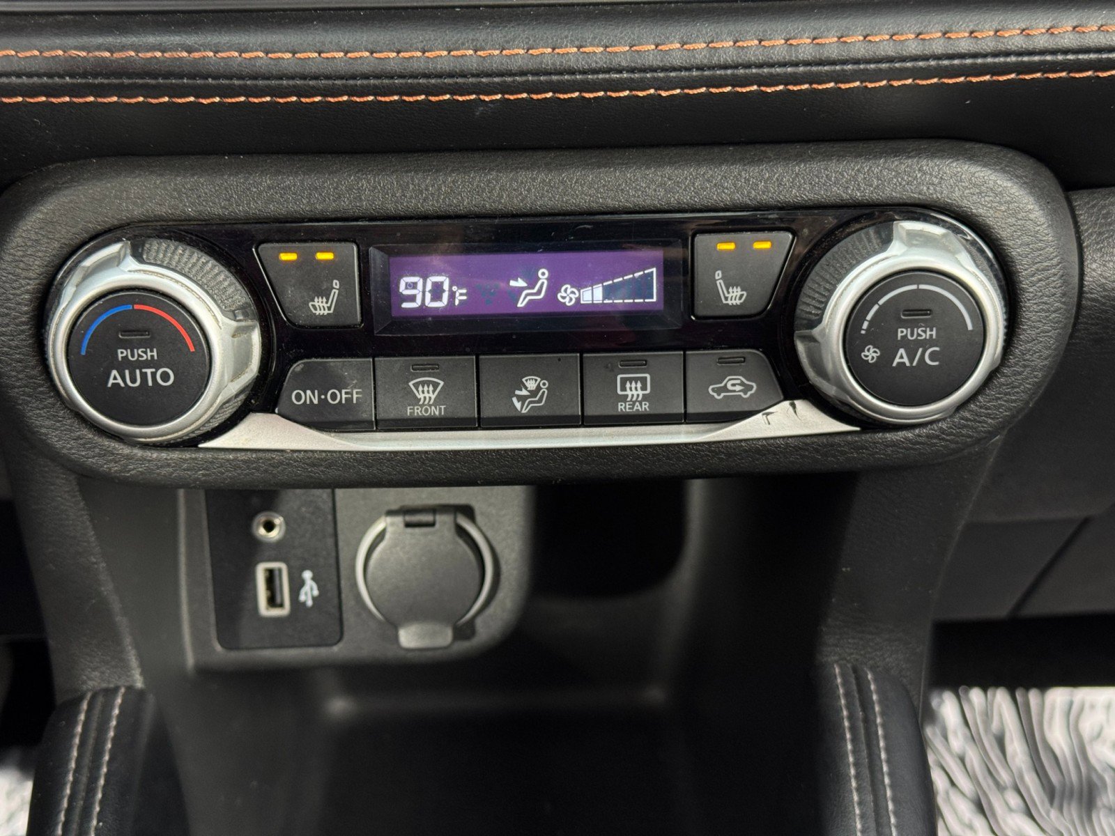 Used 2020 Nissan Kicks SR w/ SR Premium Package image 22