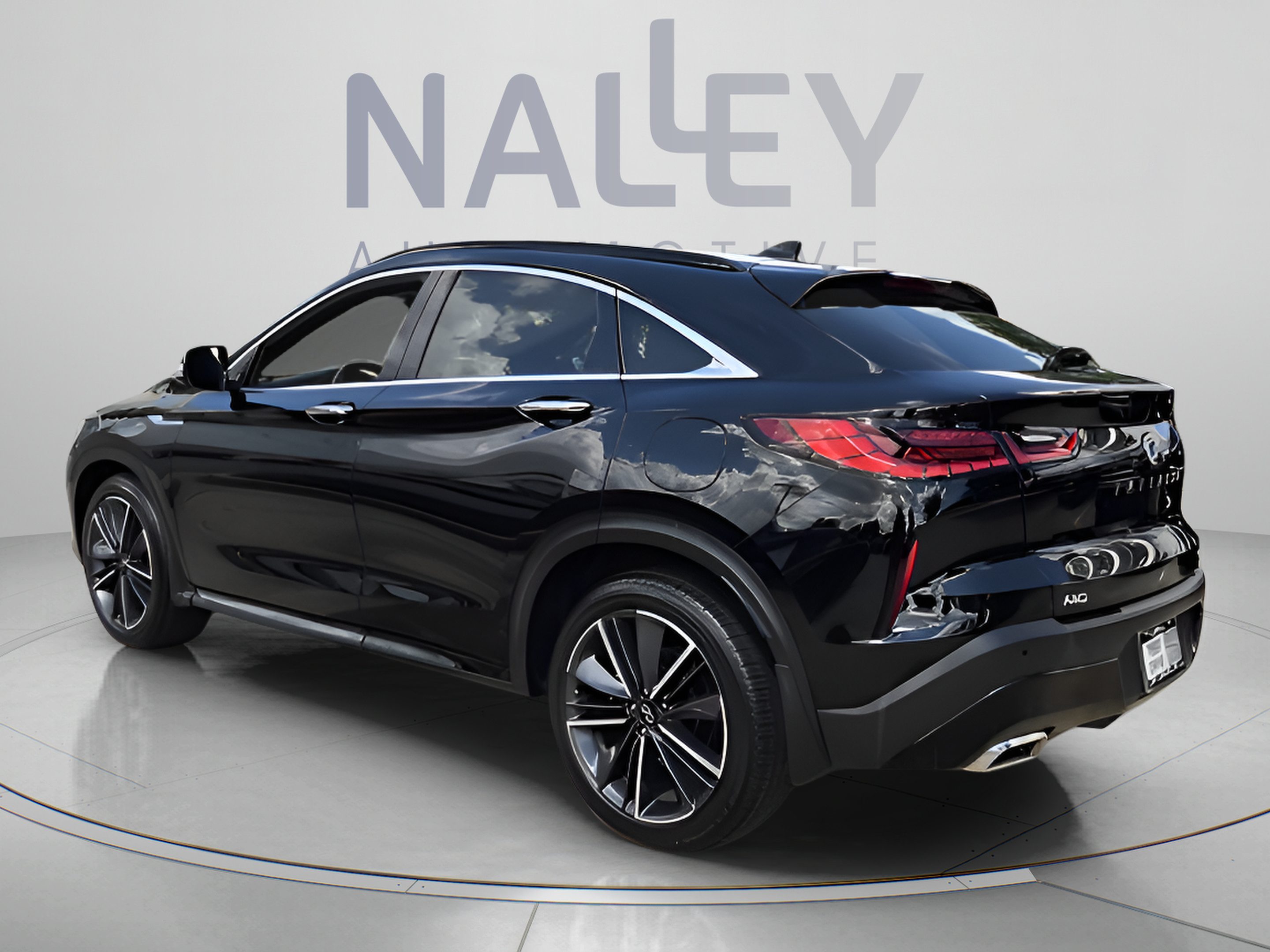 Certified 2023 INFINITI QX55 Luxe w/ Cargo Package AWD/4WD image 3
