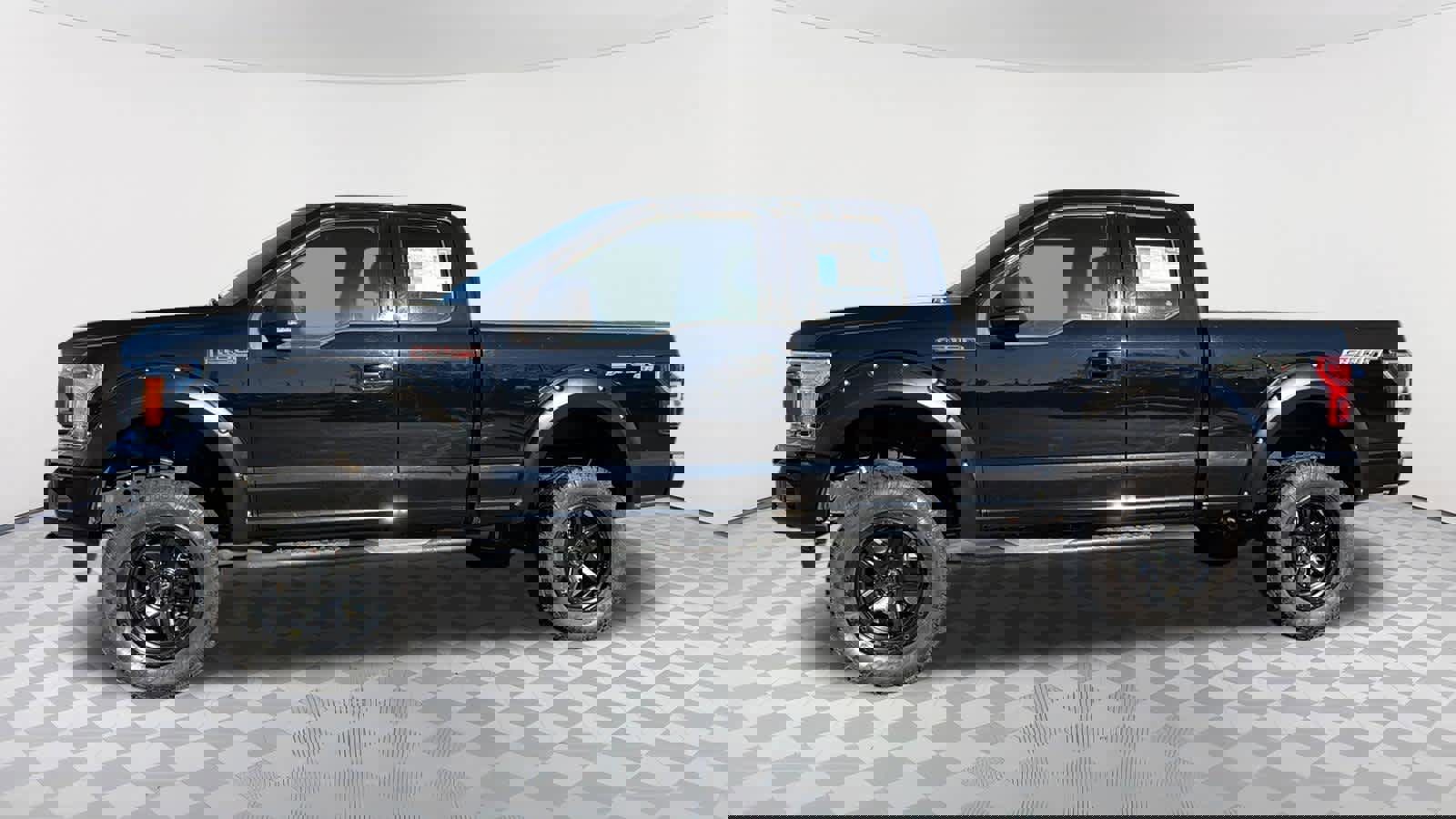 Used 2018 Ford F150 XLT w/ Equipment Group 302A Luxury image 8