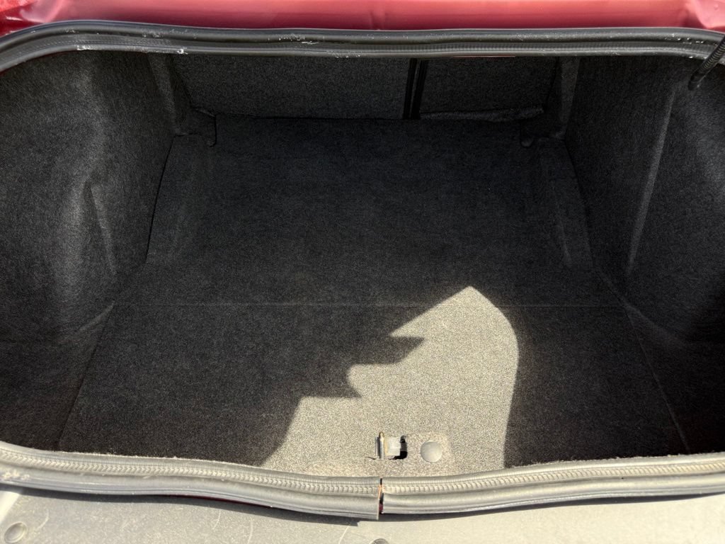 Used 2021 Dodge Challenger SXT RWD image 27