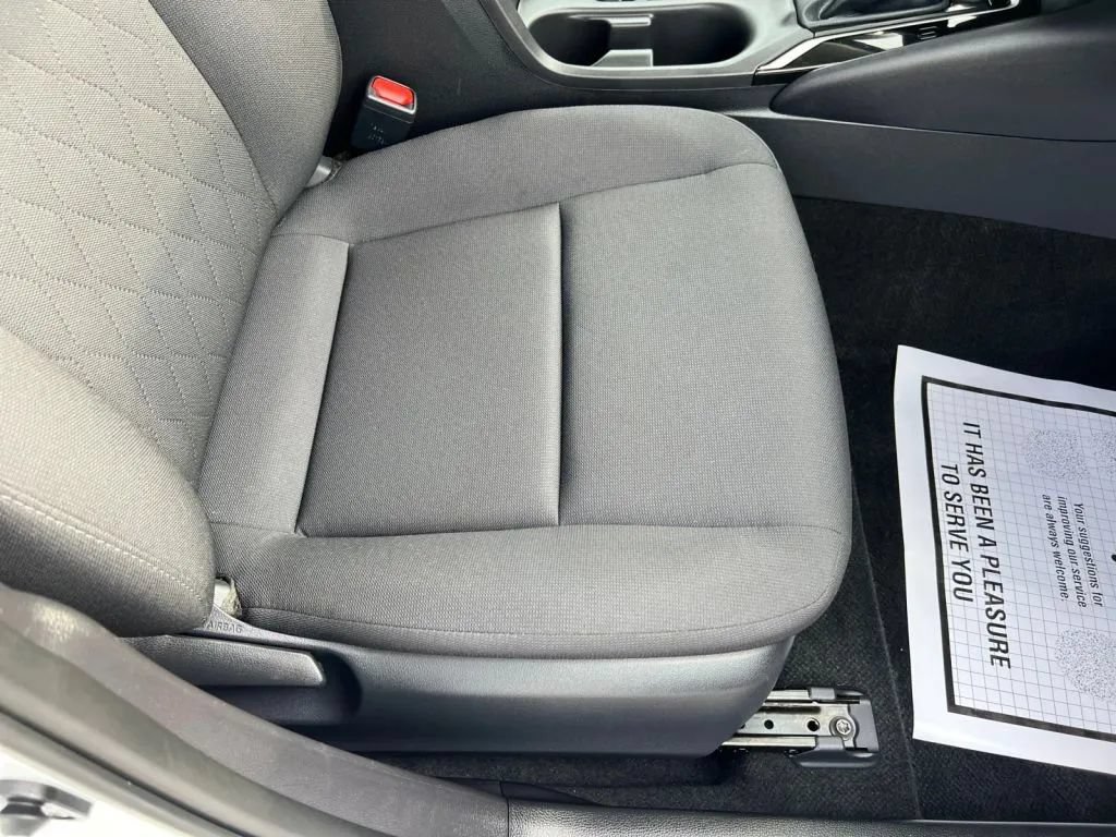 Used 2026 Toyota Corolla LE FWD image 16