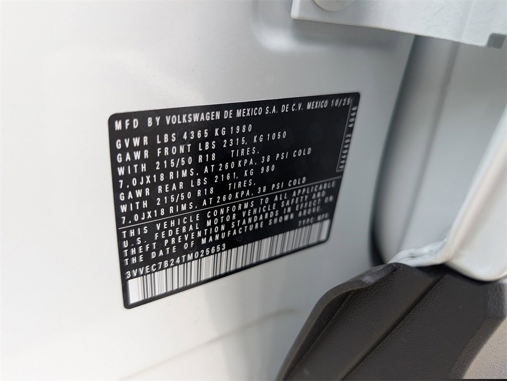 New 2026 Volkswagen Taos SE image 31