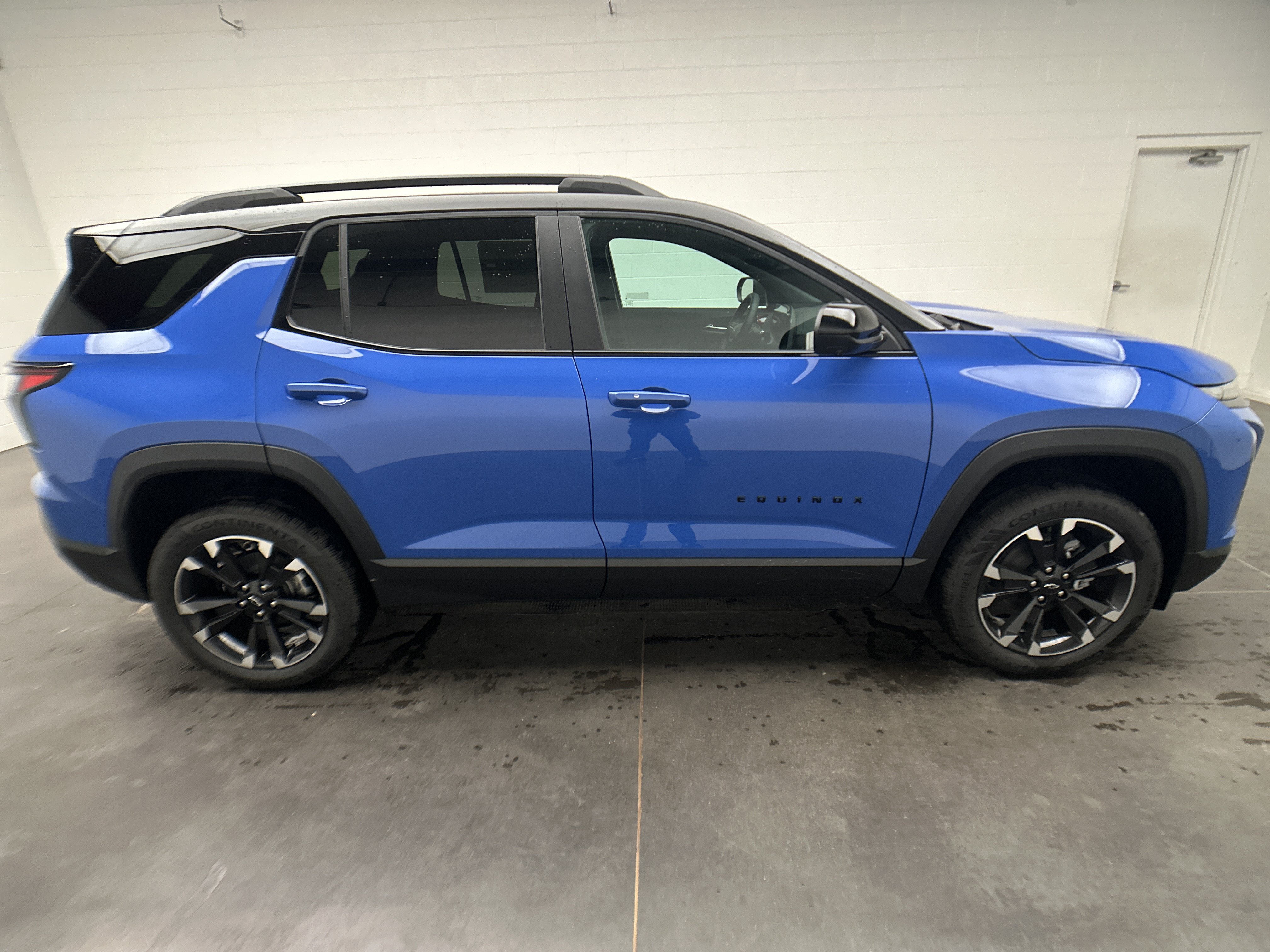 New 2026 Chevrolet Equinox RS w/ Convenience Package III FWD image 45