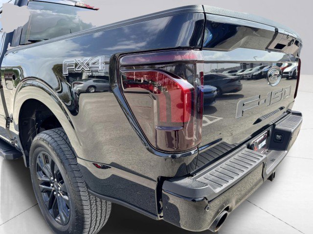 Used 2024 Ford F150 Lariat w/ FX4 Off-Road Package image 15