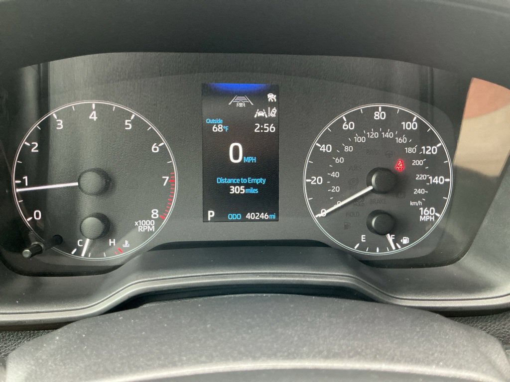 Used 2025 Toyota Corolla LE FWD image 20