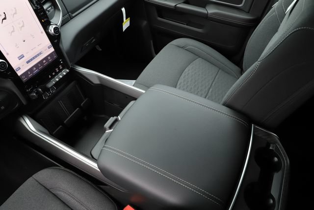 New 2026 RAM 2500 Big Horn AWD/4WD image 27