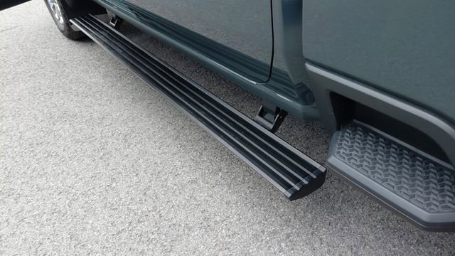 Used 2025 Chevrolet Silverado 2500 LTZ w/ LTZ Premium Package image 30