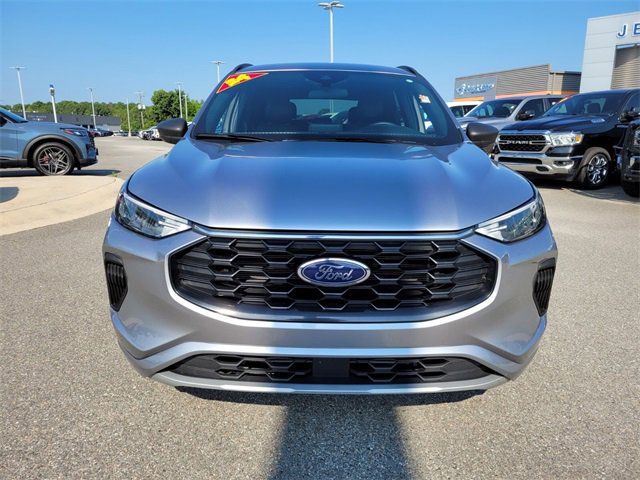 Used 2024 Ford Escape ST-Line image 2