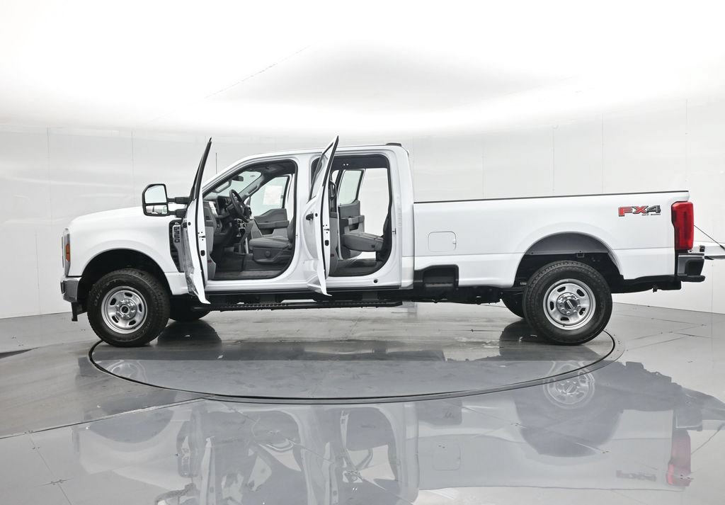 New 2026 Ford F350 XL w/ FX4 Off-Road Package AWD/4WD image 22