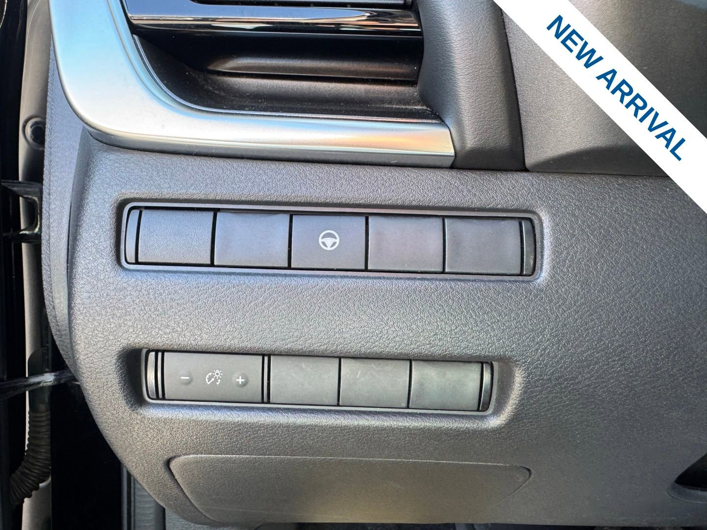 Used 2022 Nissan Rogue SV image 19