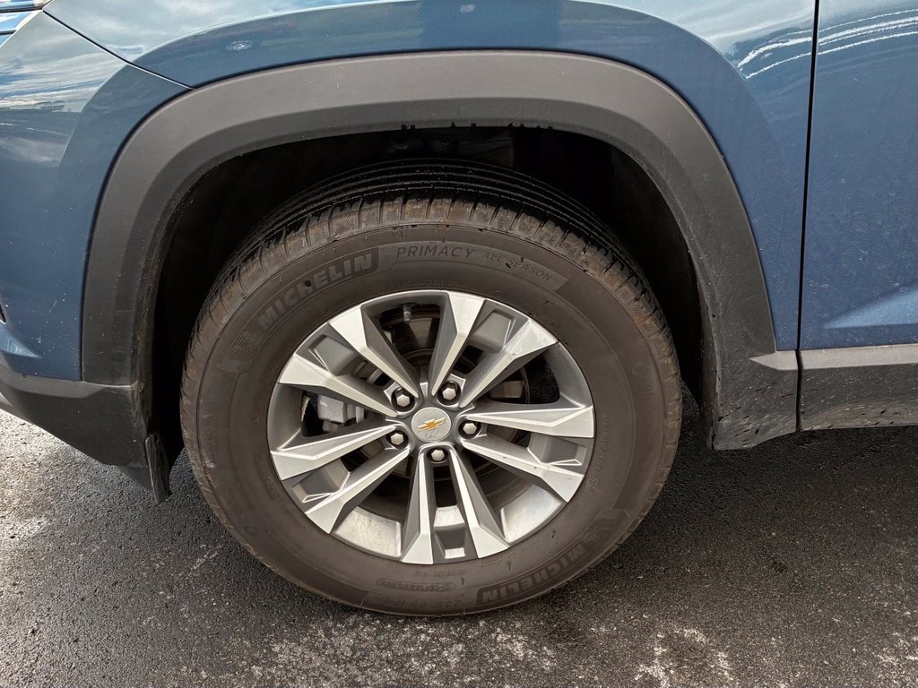 Used 2026 Chevrolet Equinox LT AWD/4WD image 36