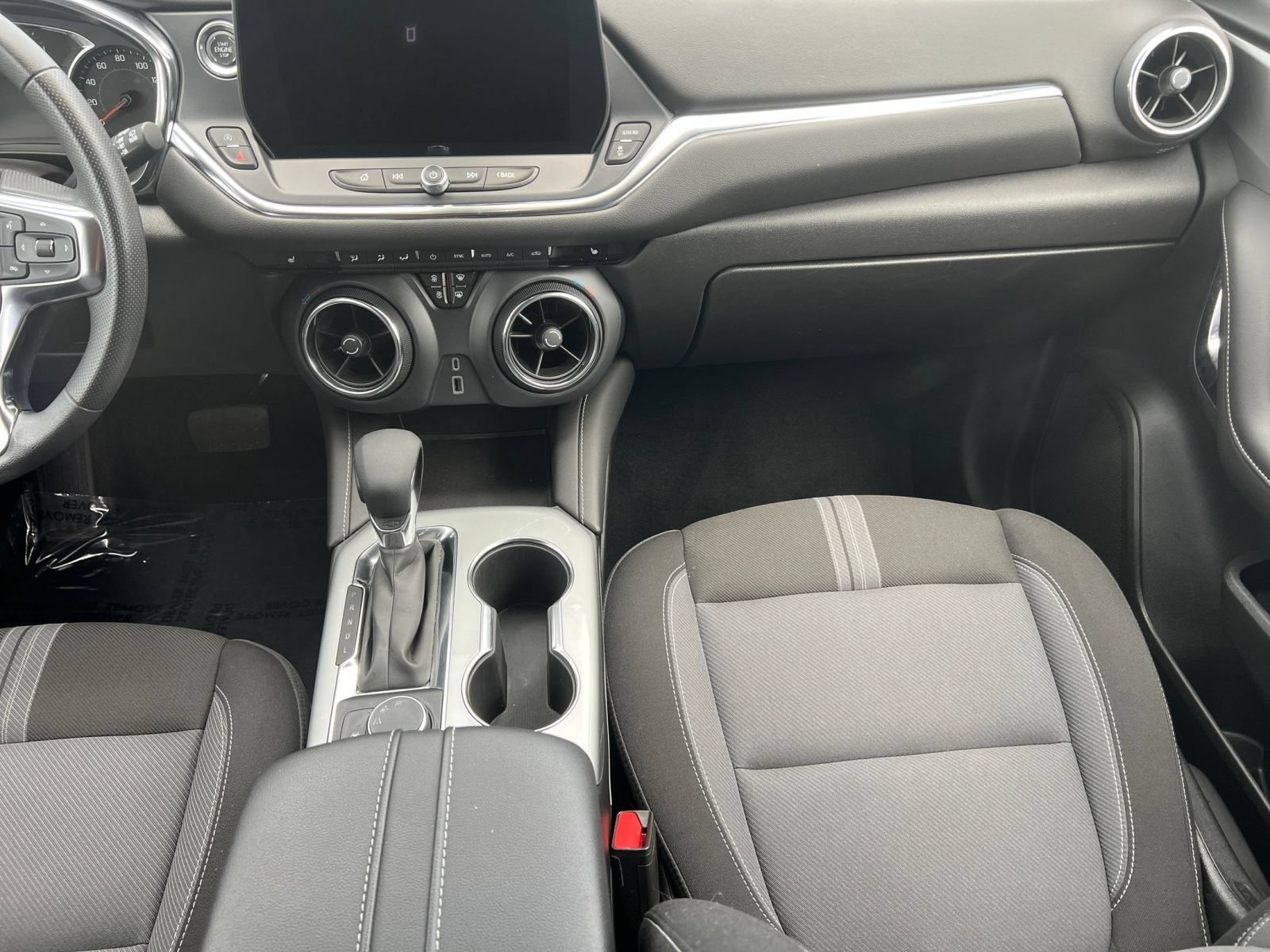 Used 2025 Chevrolet Blazer LT FWD image 42
