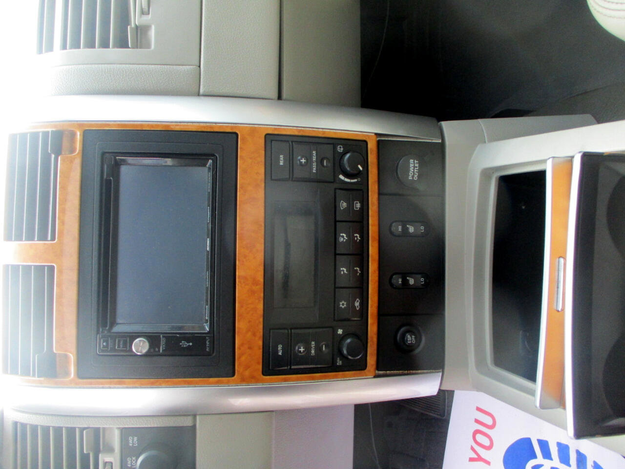 Used 2007 Chrysler Aspen Limited image 13