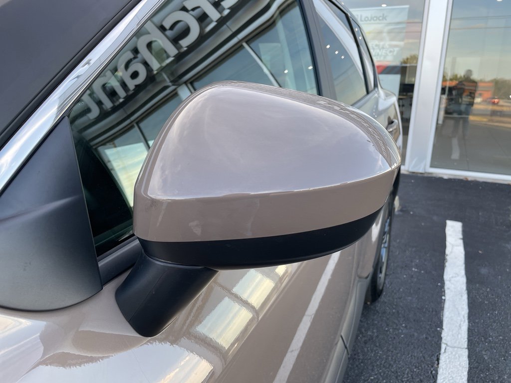 Certified 2025 Nissan Rogue SV image 6