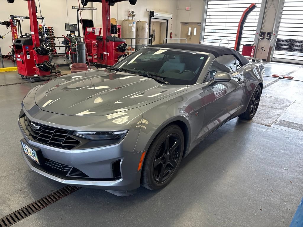 Used 2019 Chevrolet Camaro LT RWD image 2