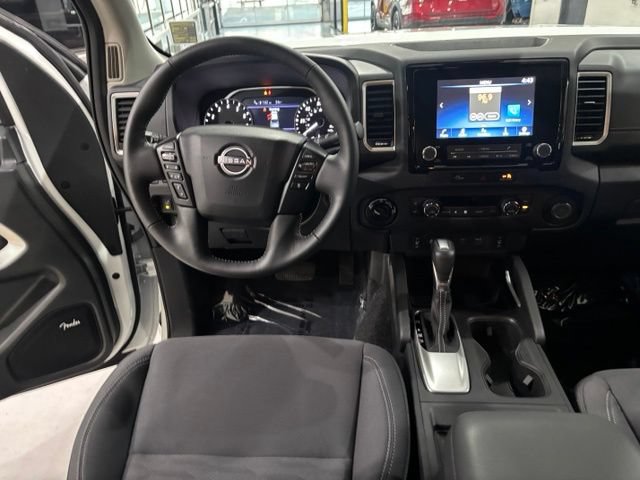 Used 2024 Nissan Frontier SV w/ Technology Package AWD/4WD image 32