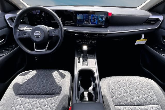 New 2026 Nissan Kicks SV w/ Cold Weather Package FWD image 5