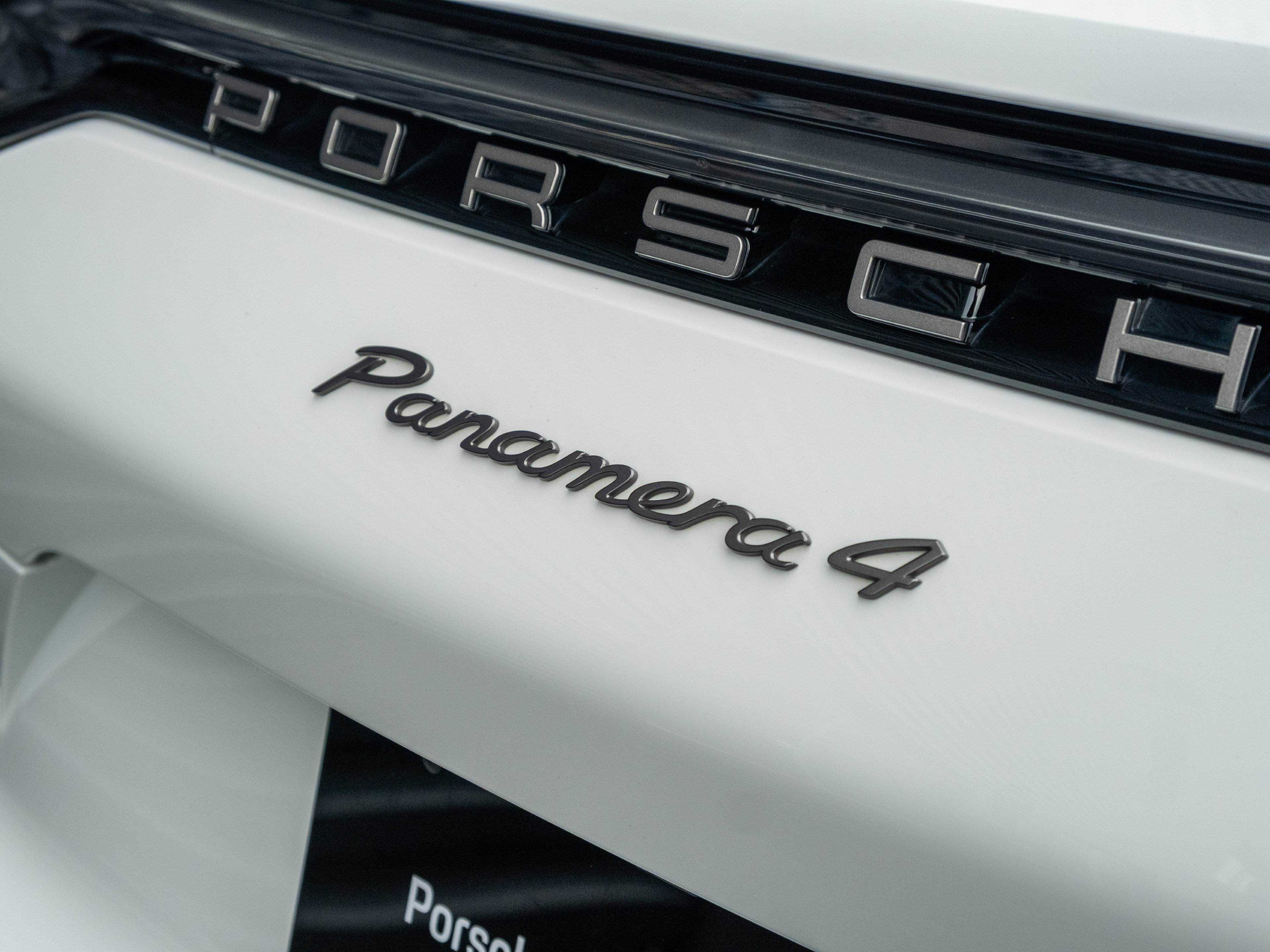 Certified 2023 Porsche Panamera 4 Platinum Edition AWD/4WD image 21