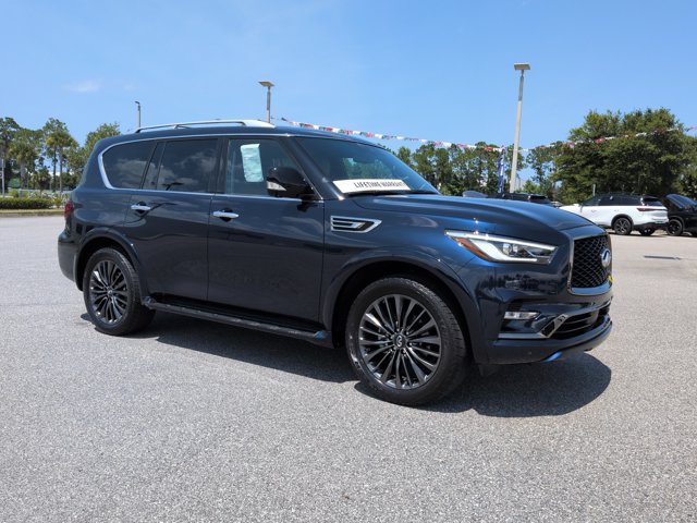 Used 2024 INFINITI QX80 Sensory AWD/4WD image 2