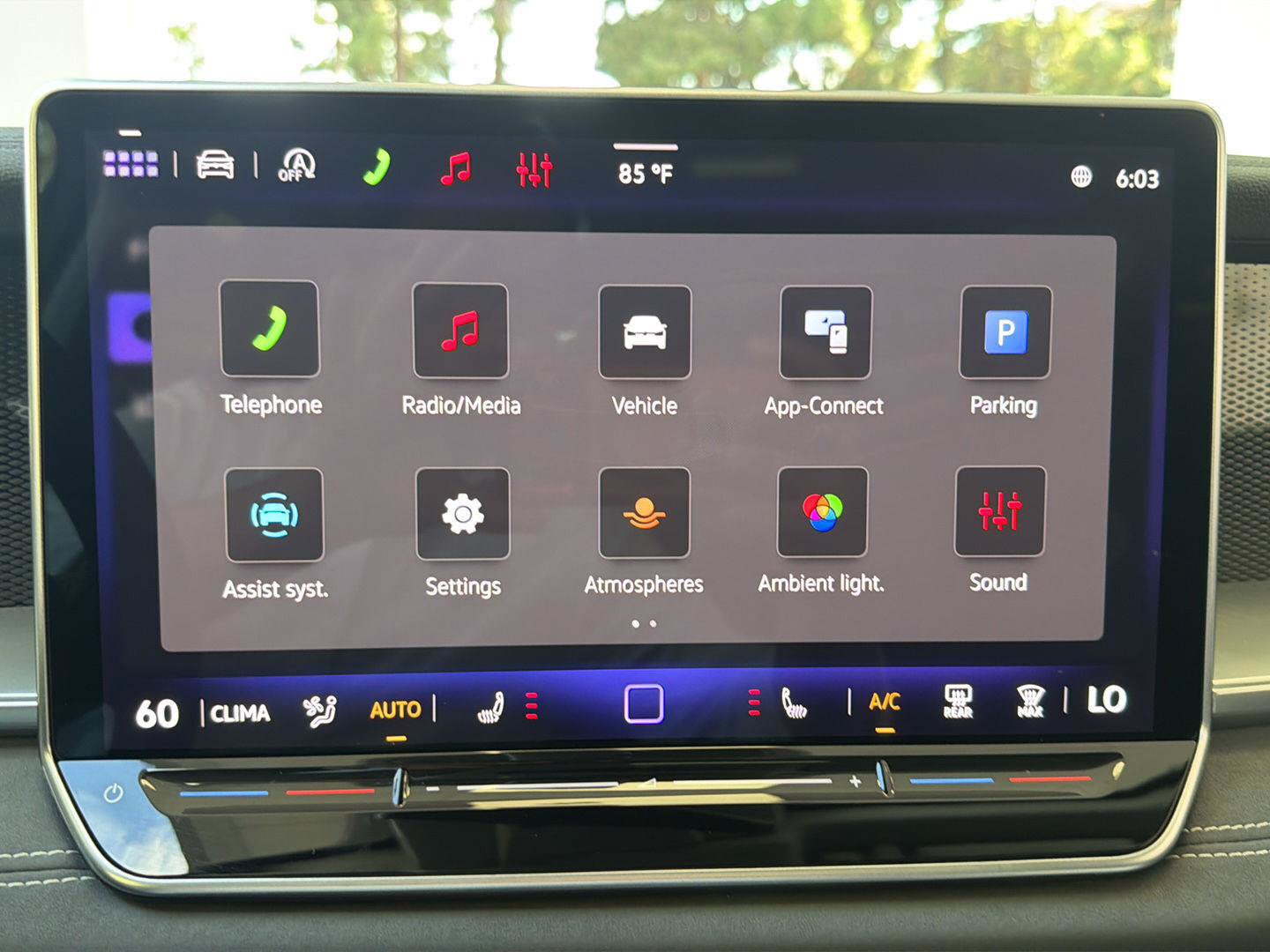 Certified 2026 Volkswagen Tiguan SE w/ Panoramic Sunroof Package FWD image 17