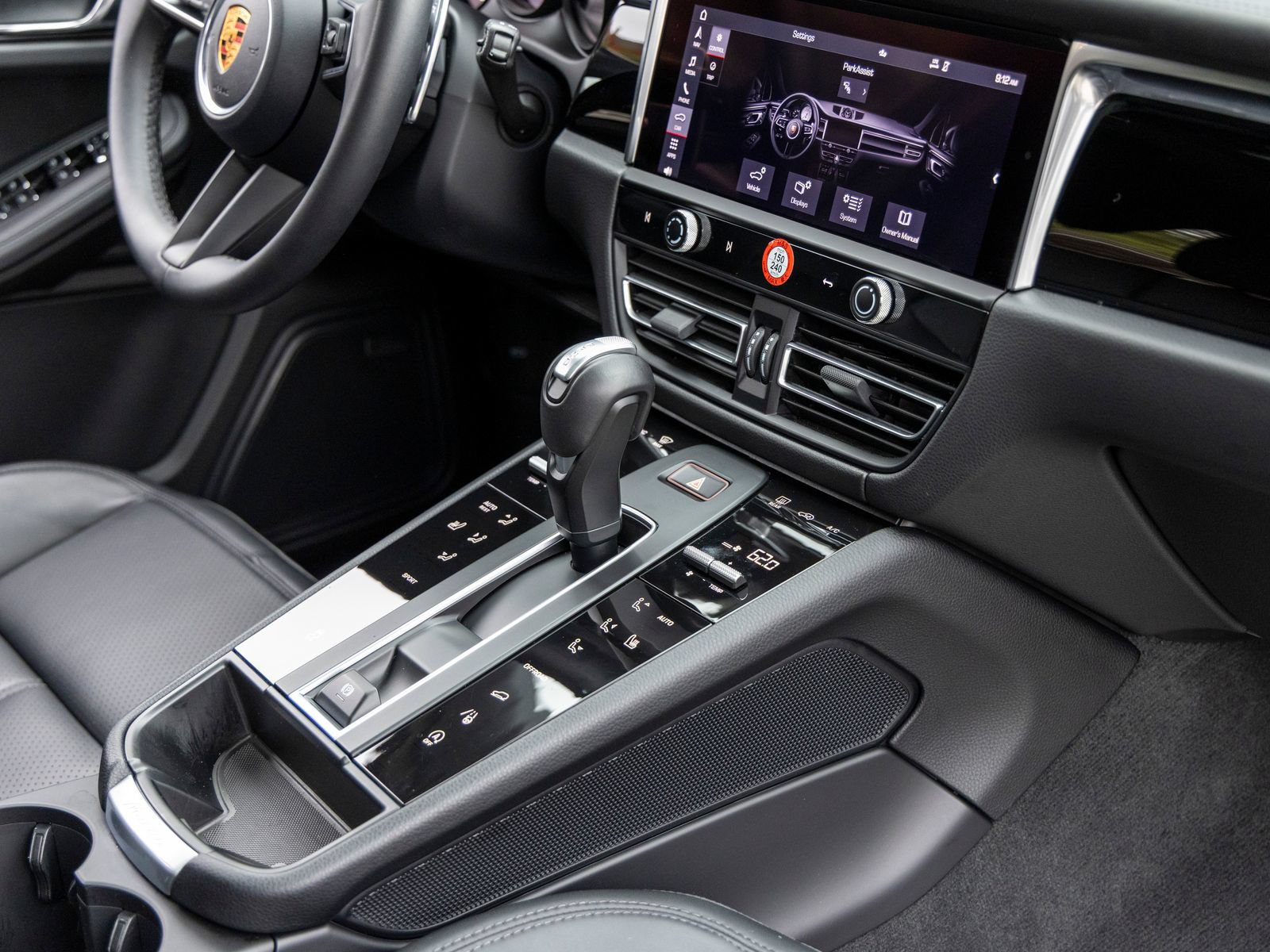 Certified 2026 Porsche Macan AWD/4WD image 61