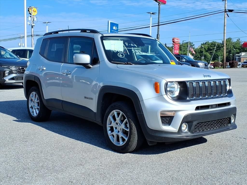Used 2021 Jeep Renegade Latitude w/ Sun & Sound Group AWD/4WD image 11