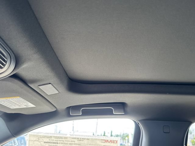 New 2026 GMC Yukon XL Denali Ultimate AWD/4WD image 18
