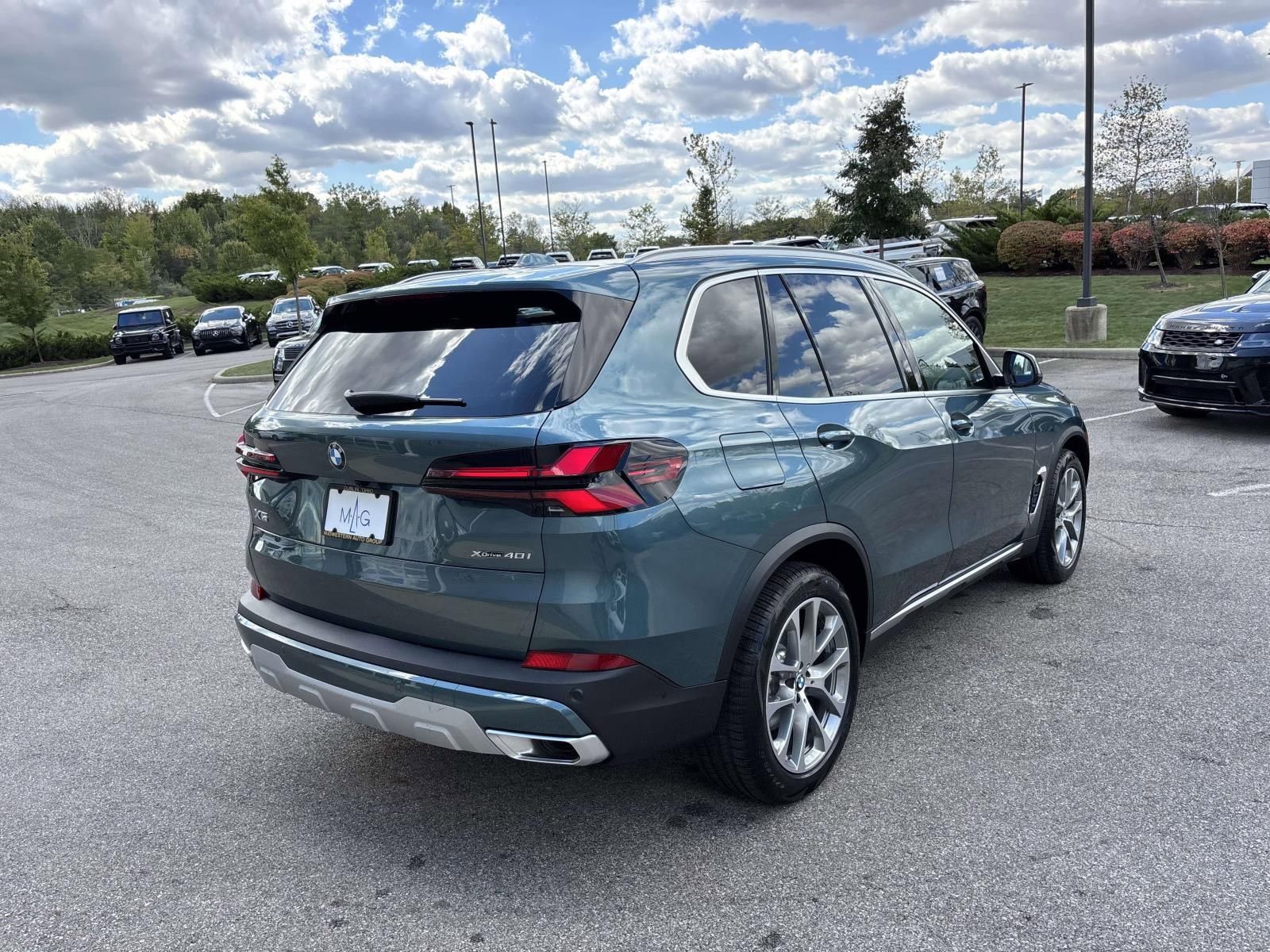 New 2026 BMW X5 xDrive40i w/ Premium Package image 7