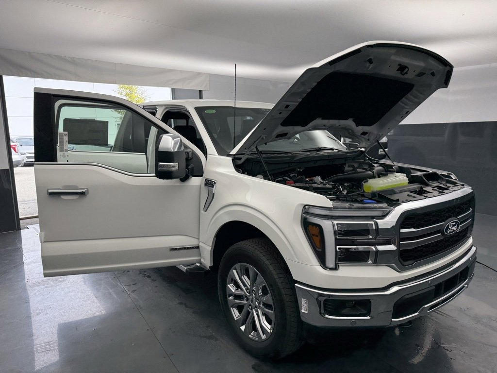 New 2025 Ford F150 Lariat w/ Equipment Group 502A High image 9