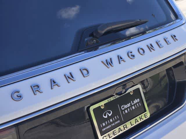 Used 2022 Jeep Grand Wagoneer Series III w/ Rear Seat Video Group 1 AWD/4WD image 7