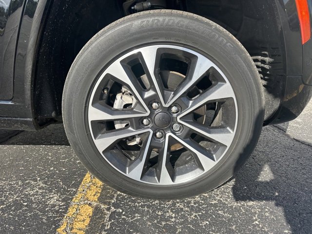 Used 2022 Jeep Grand Cherokee L Overland w/ Luxury Tech Group IV image 33