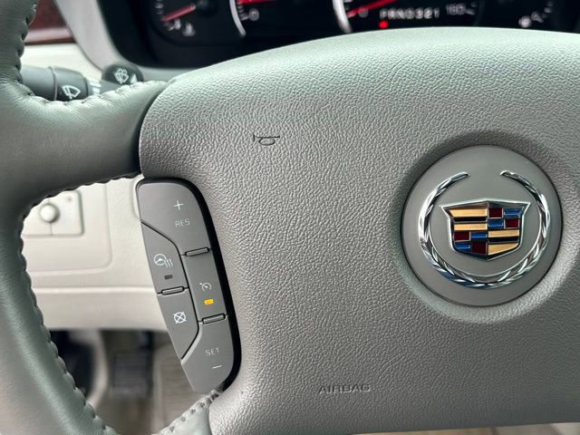 Used 2009 Cadillac DTS w/ Sun And Navigation Package FWD image 22