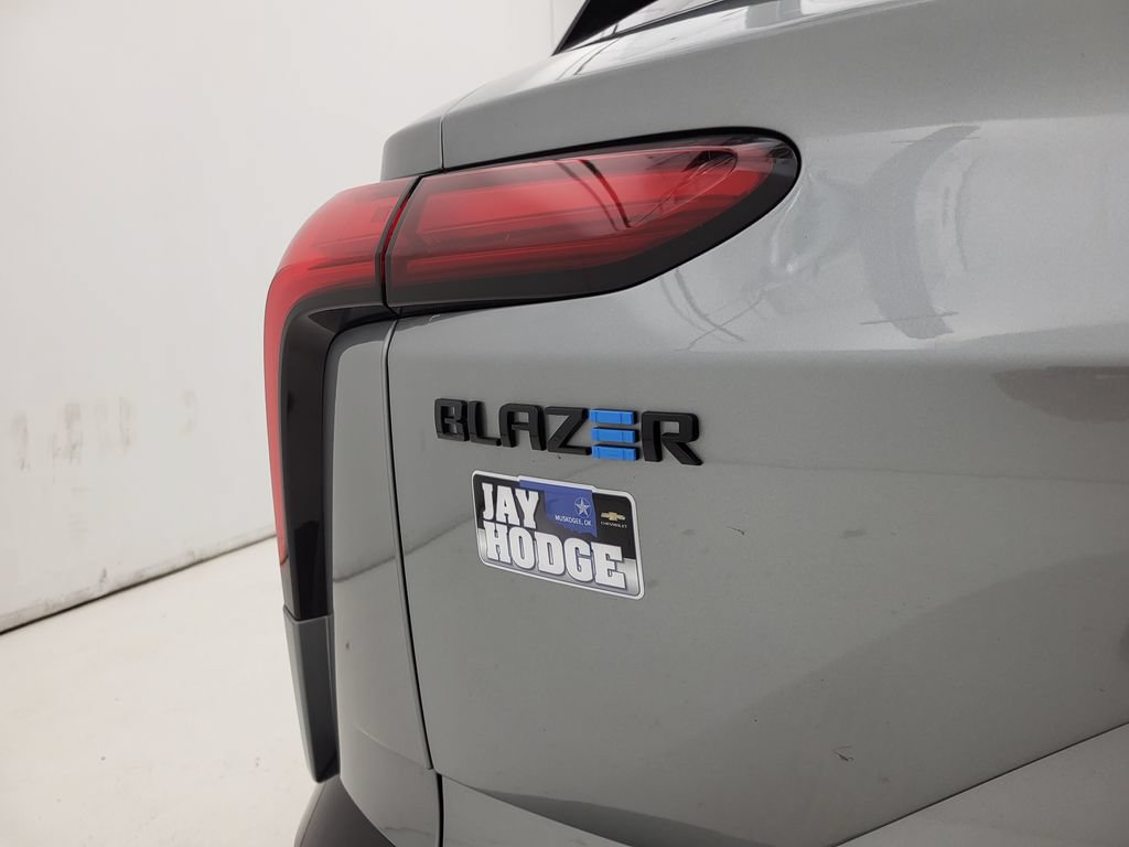 New 2026 Chevrolet Blazer EV RS AWD/4WD image 27
