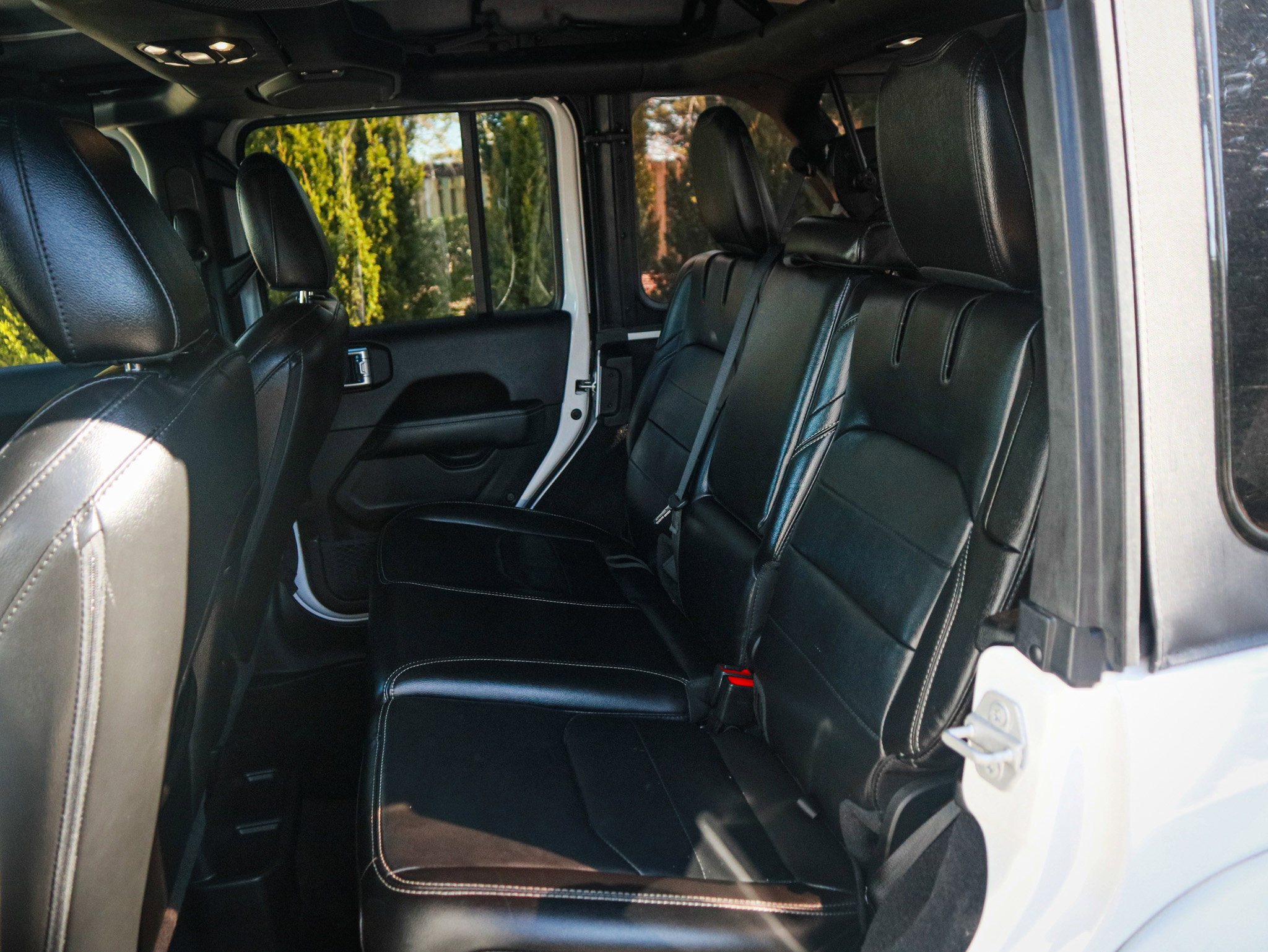 Used 2021 Jeep Wrangler Unlimited Sahara image 30