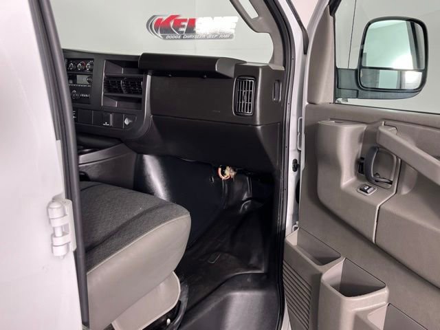 Used 2024 GMC Savana 2500 w/ Driver Convenience Package RWD image 20