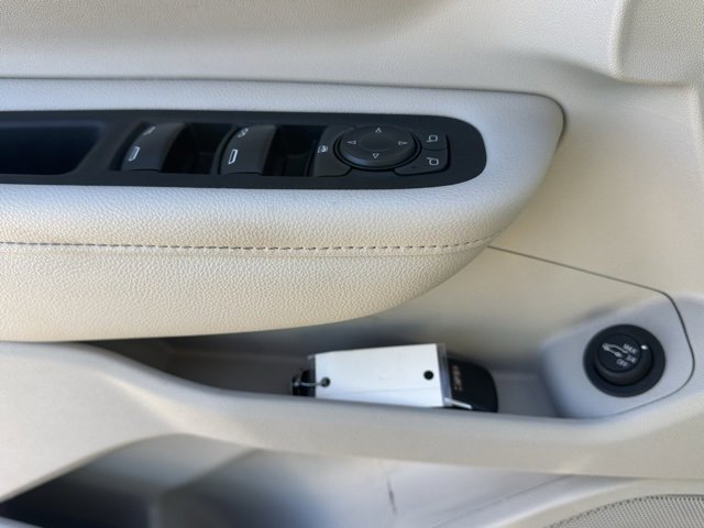 Used 2020 GMC Terrain Denali w/ Denali Premium Package image 10