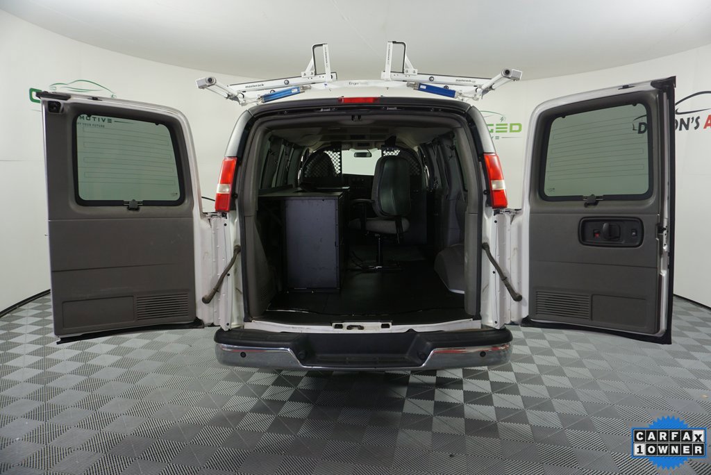 Used 2014 Chevrolet Express 1500 LT w/ LT Preferred Equipment Group AWD/4WD image 17