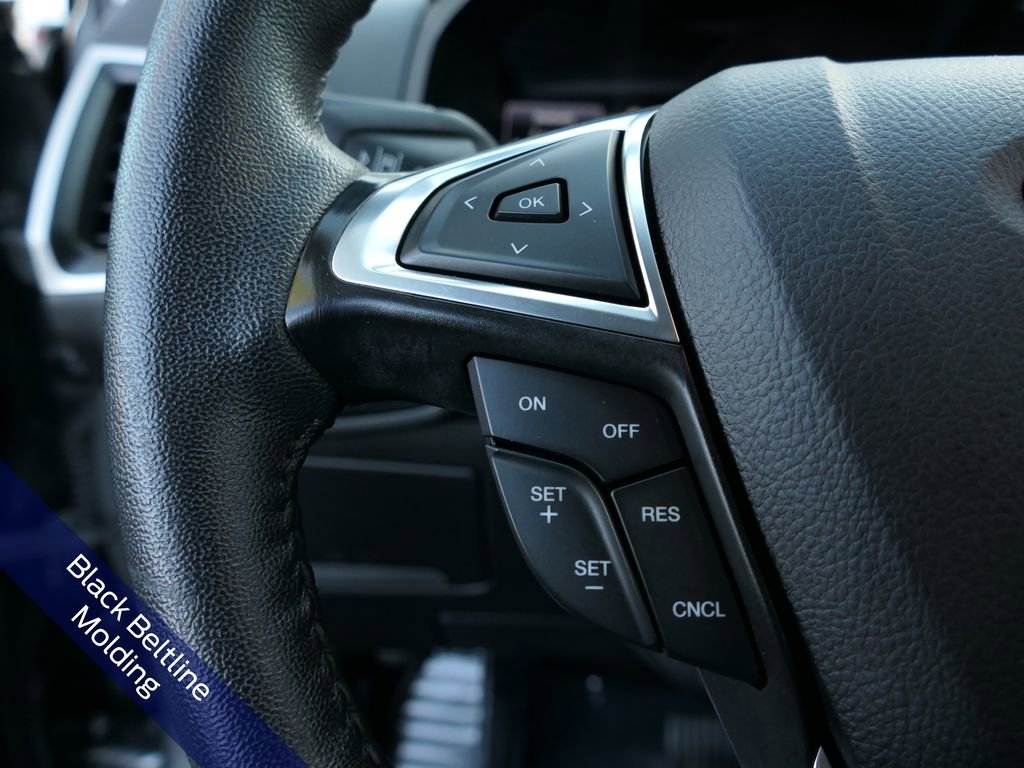 Used 2024 Ford Edge SEL w/ Sport Appearance Package image 16