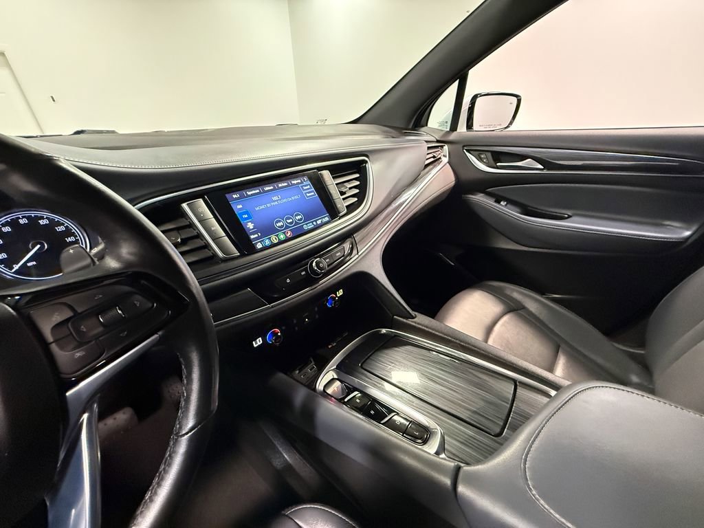 Used 2023 Buick Enclave Essence AWD/4WD image 82