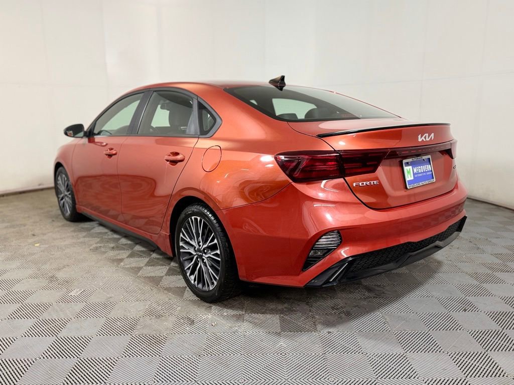Used 2023 Kia Forte GT-Line w/ GT-Line Premium Package FWD image 4
