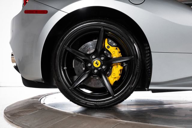 Used 2019 Ferrari 488 Spider RWD image 19
