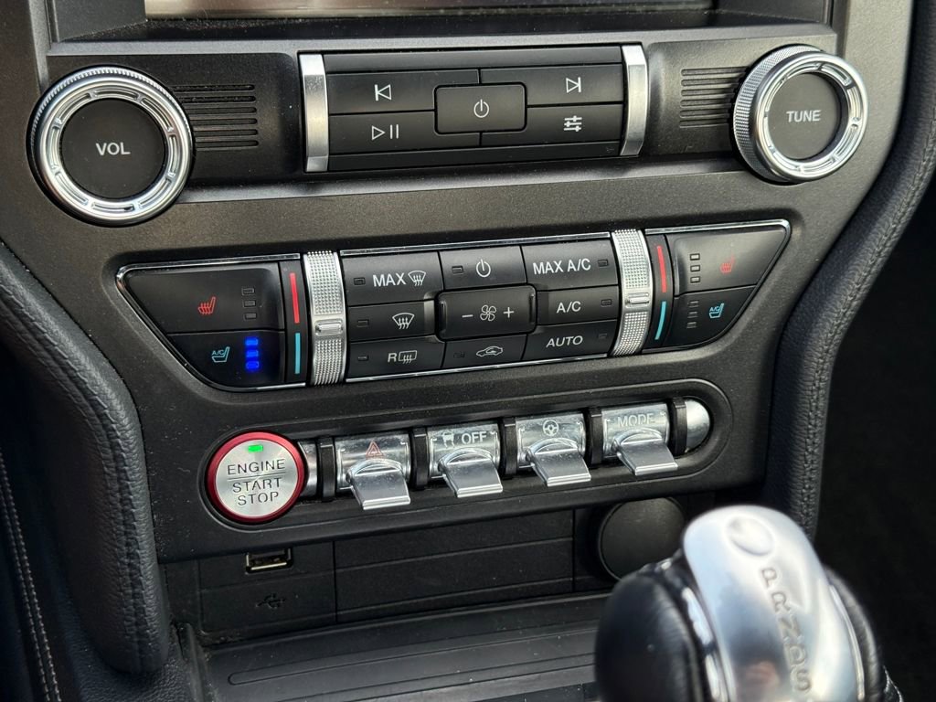 Certified 2019 Ford Mustang GT Premium w/ Equipment Group 401A image 19