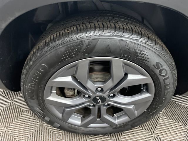 Certified 2024 Kia Seltos S image 25