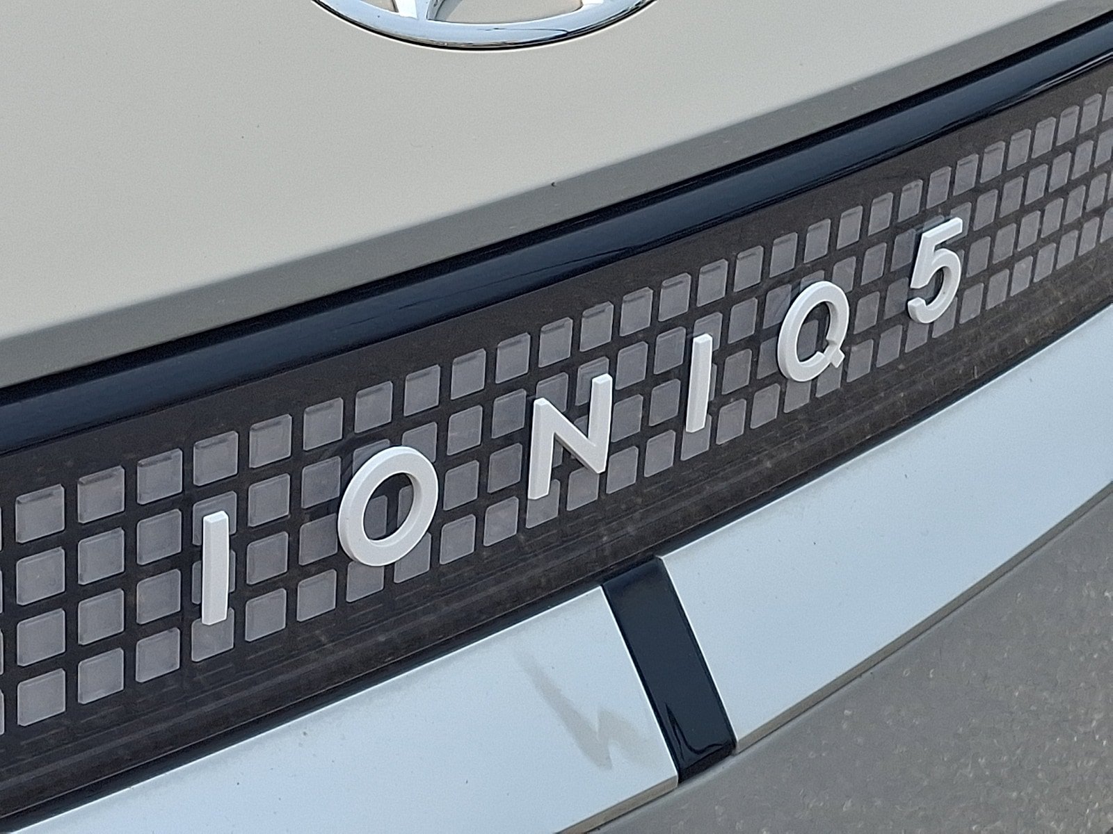 Certified 2023 Hyundai Ioniq 5 Limited AWD/4WD image 32