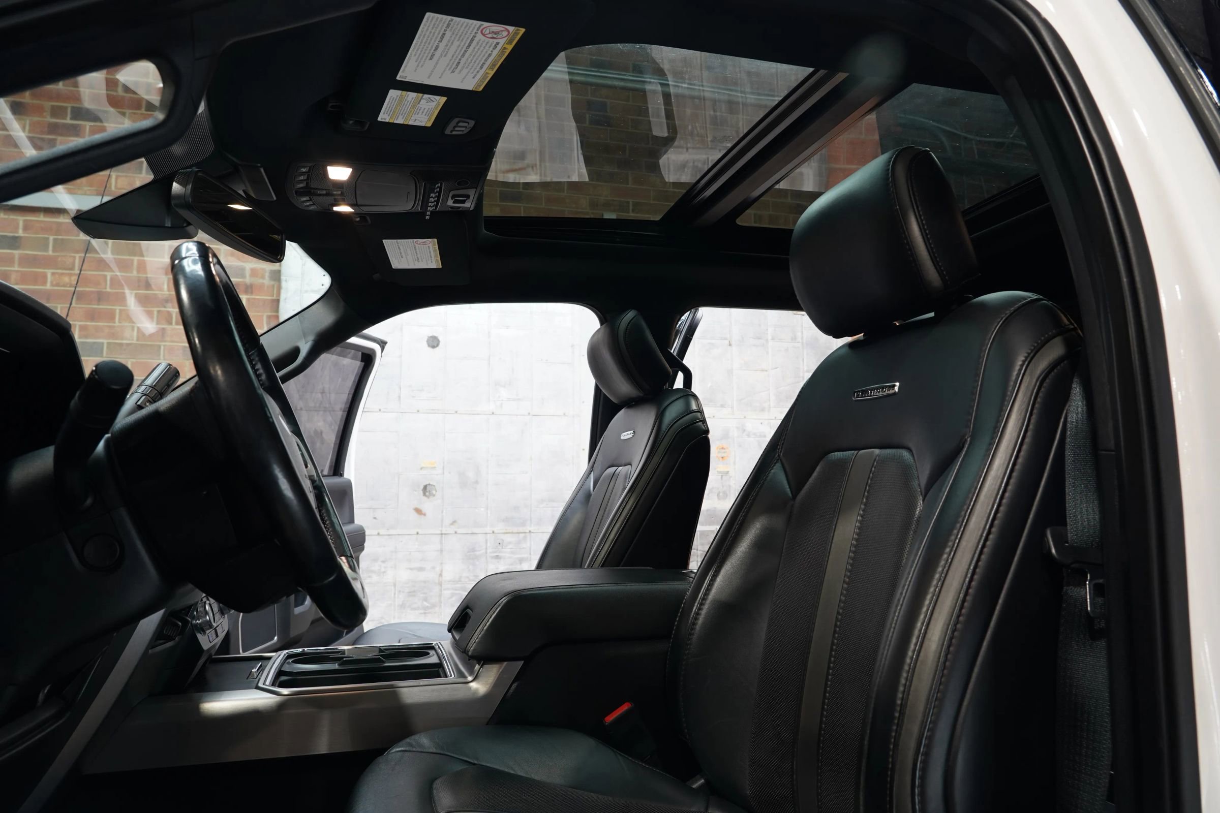 Used 2019 Ford F350 Platinum w/ Platinum Ultimate Package image 31