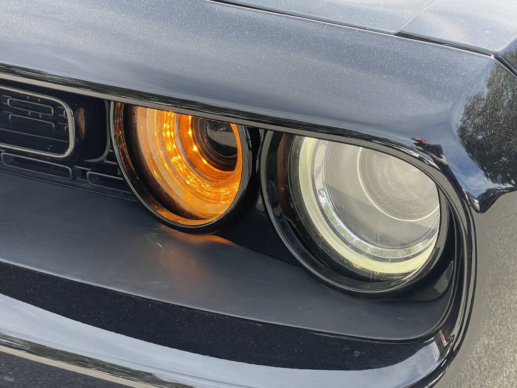 Used 2018 Dodge Challenger SXT Plus image 6