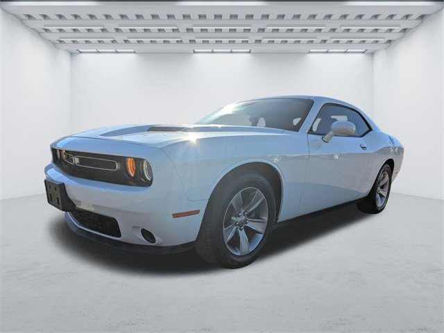 Used 2020 Dodge Challenger SXT image 8