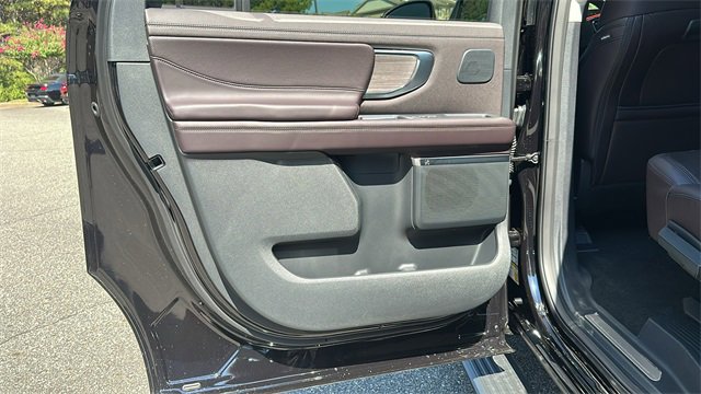New 2025 Ford Expedition Max Platinum w/ Platinum Ultimate Package image 21