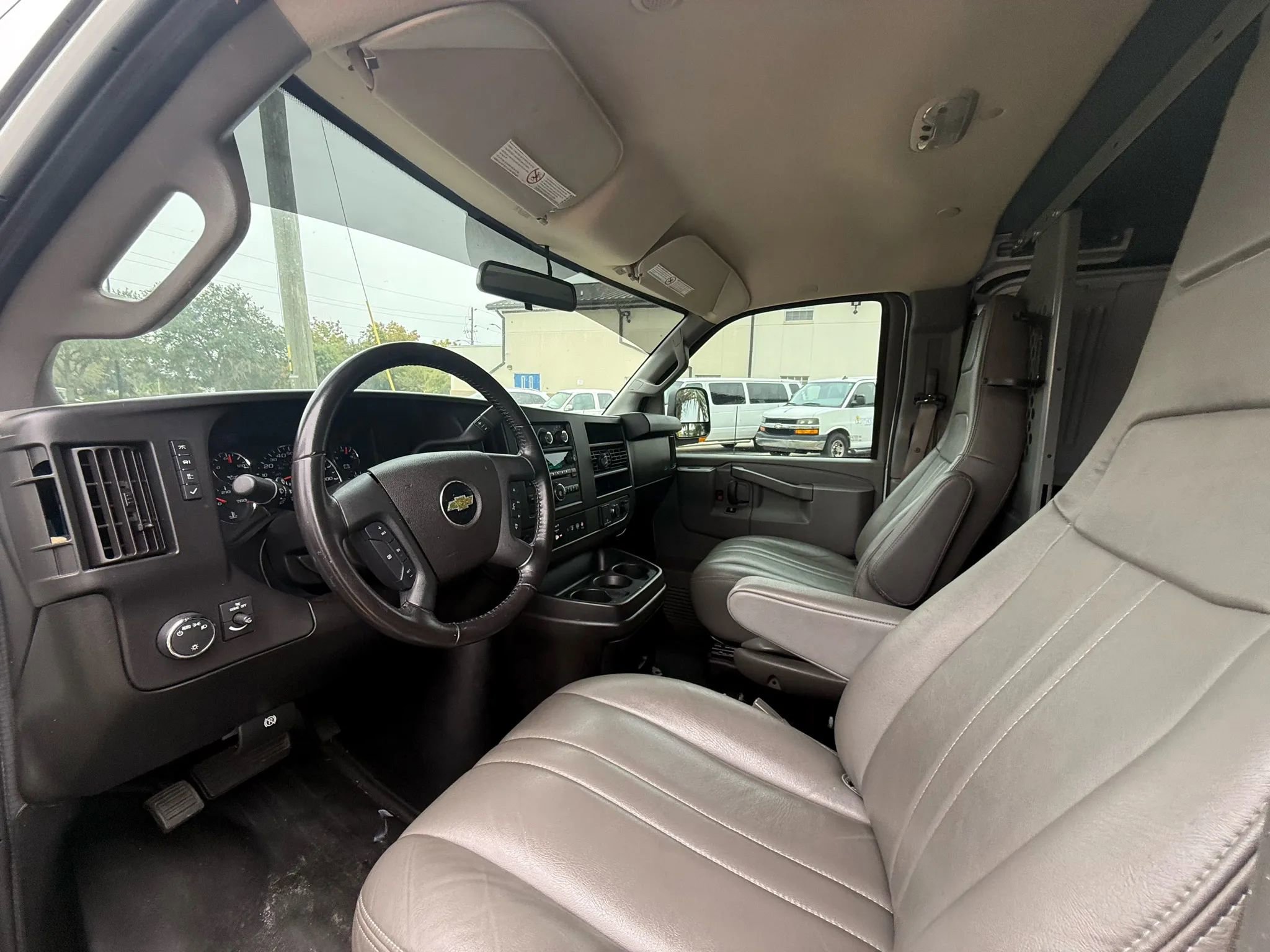 Used 2021 Chevrolet Express 2500 w/ Driver Convenience Package image 12