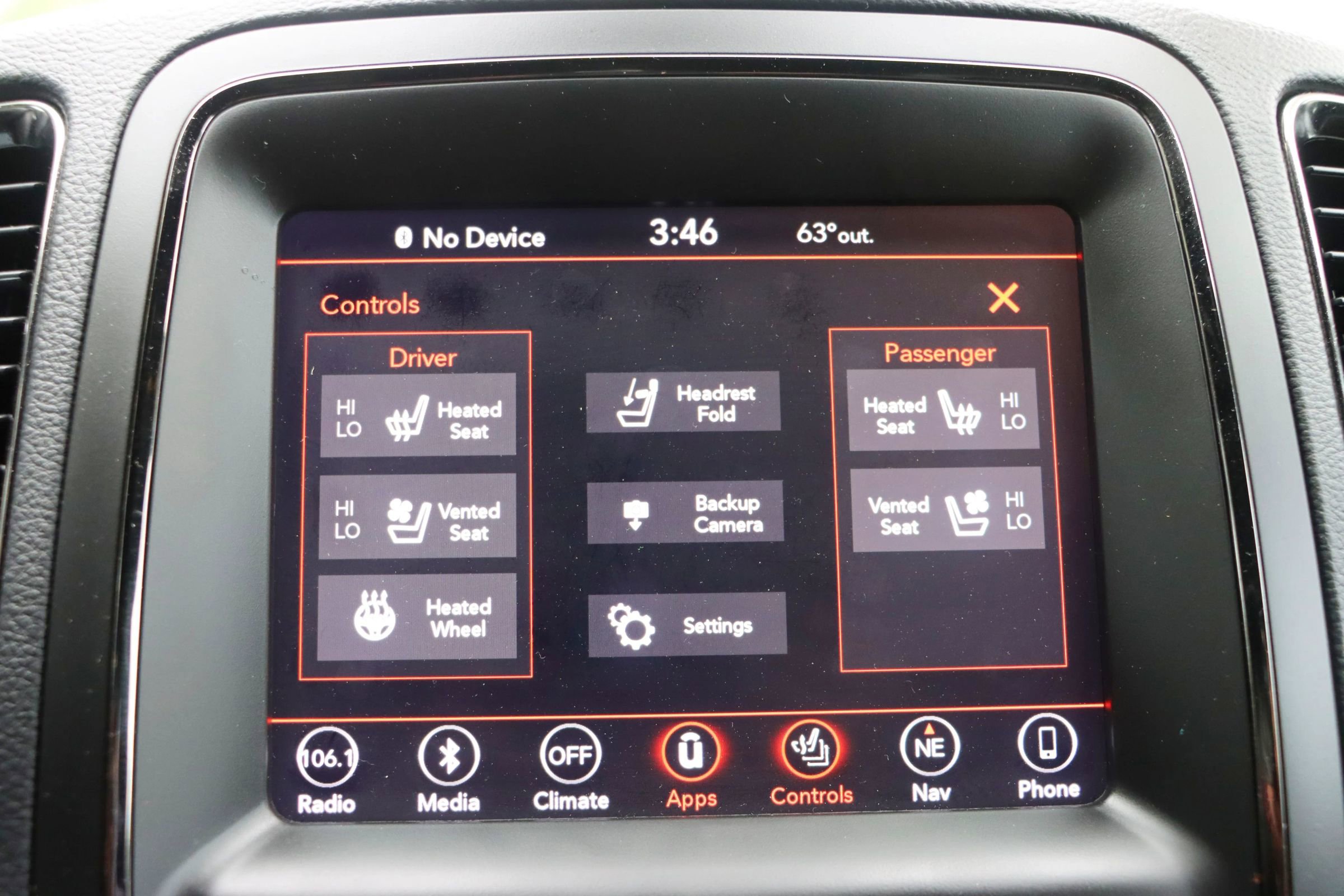 Used 2018 Dodge Durango R/T w/ Technology Group AWD/4WD image 41